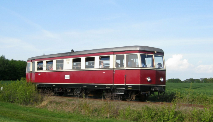 Triebwagenfahrt mit der Museums-Eisenbahn (Hin- und Rückfahrt)